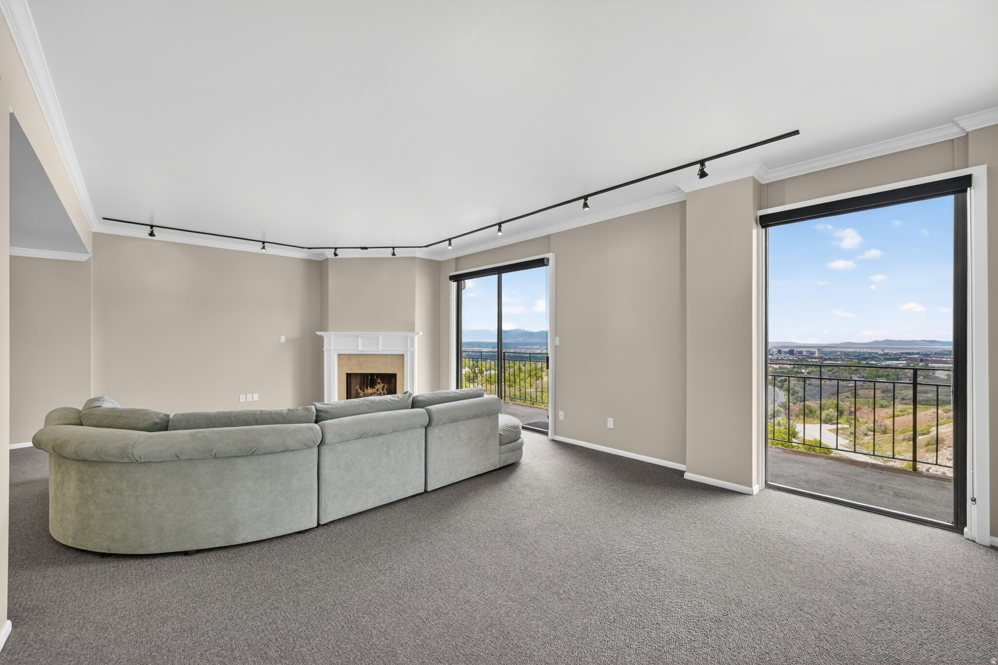 DONNER PLACE - Residential