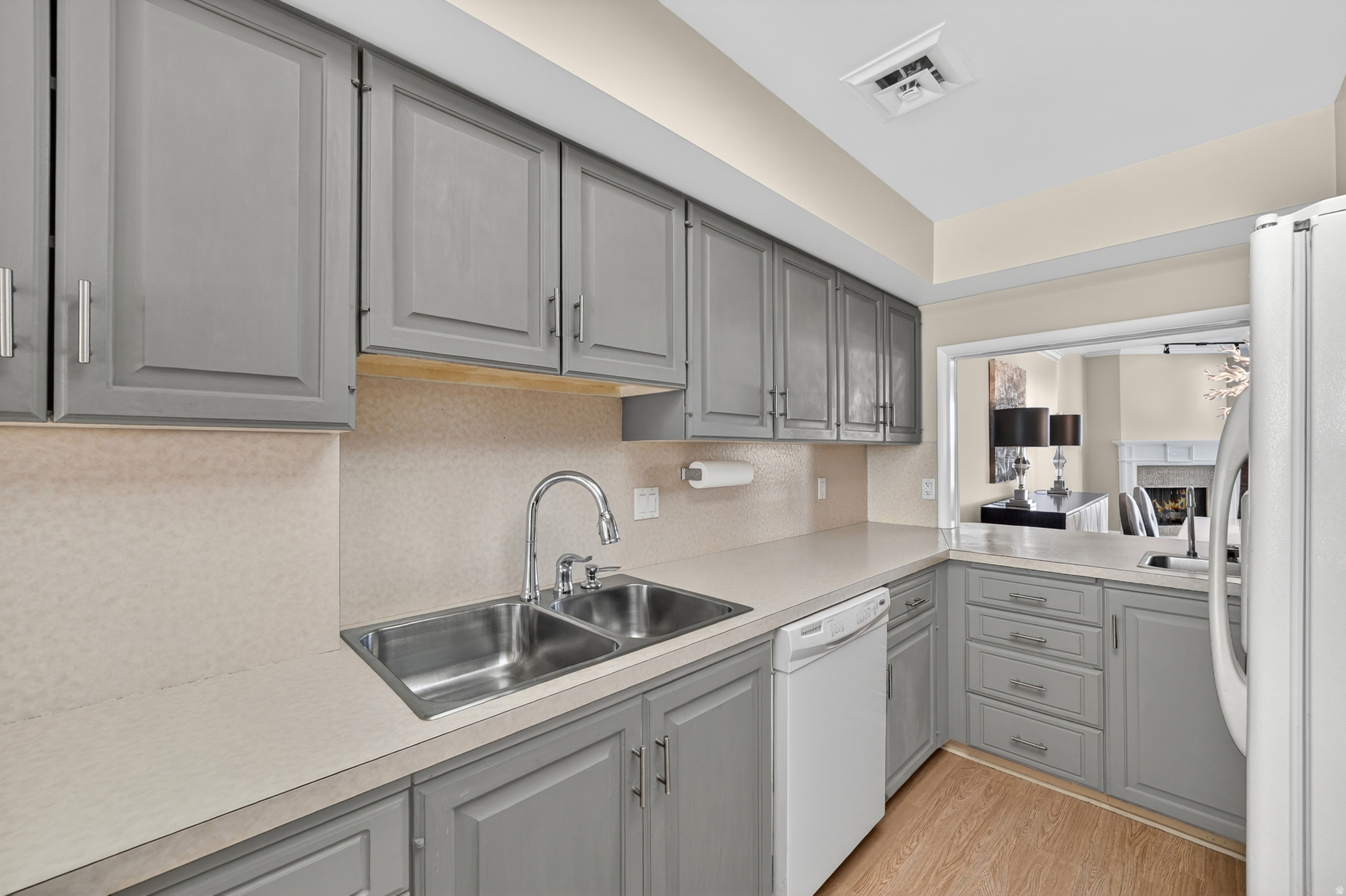DONNER PLACE - Residential