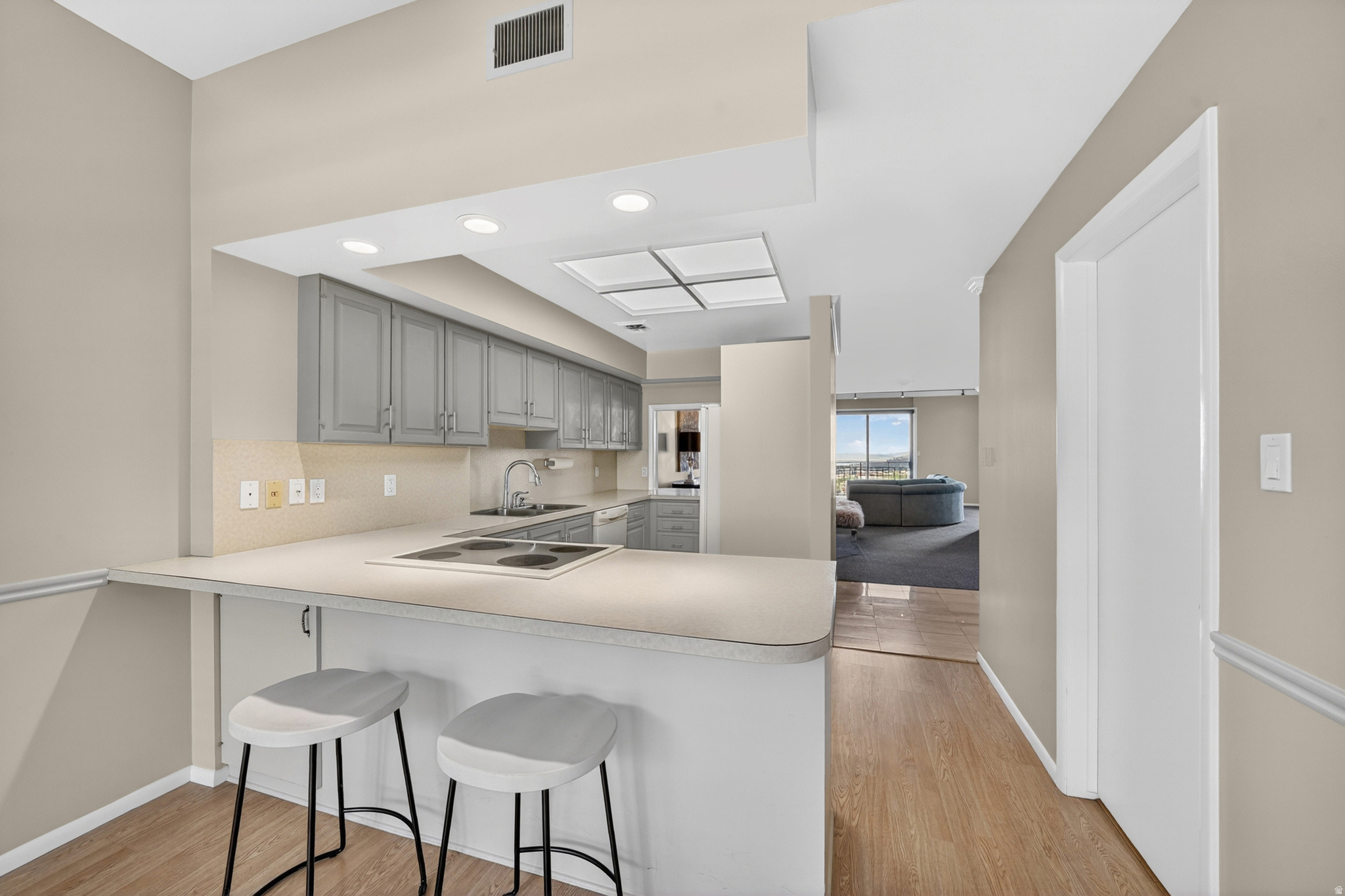 DONNER PLACE - Residential