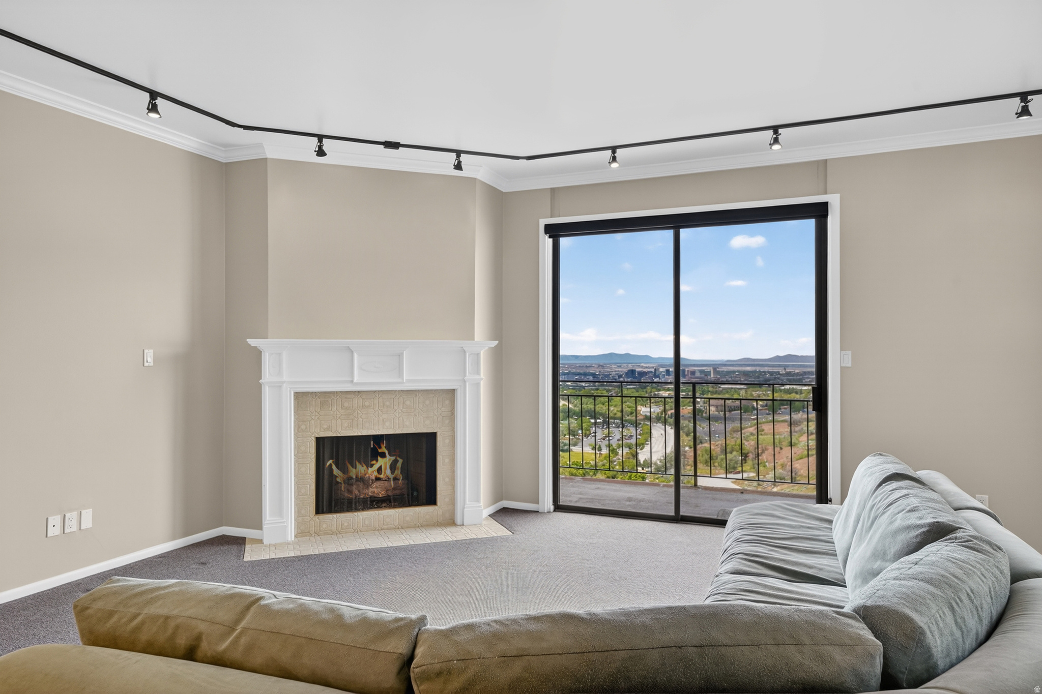 DONNER PLACE - Residential