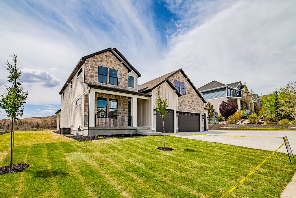 Photo of 12651 N PONCE DE LEON DR #21, Highland, UT 84003 (MLS # 2152894)