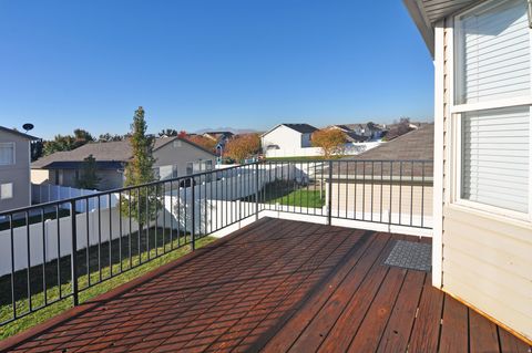 Tiny photo for 935 LONGLEAF DR, North Salt Lake, UT 84054 (MLS # 2120893)