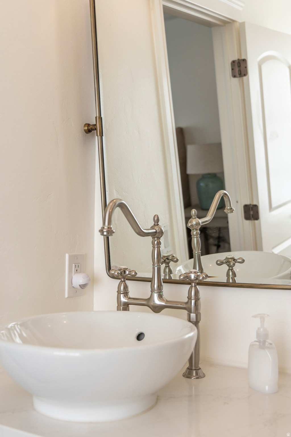 DUTCH FIELDS - Residential