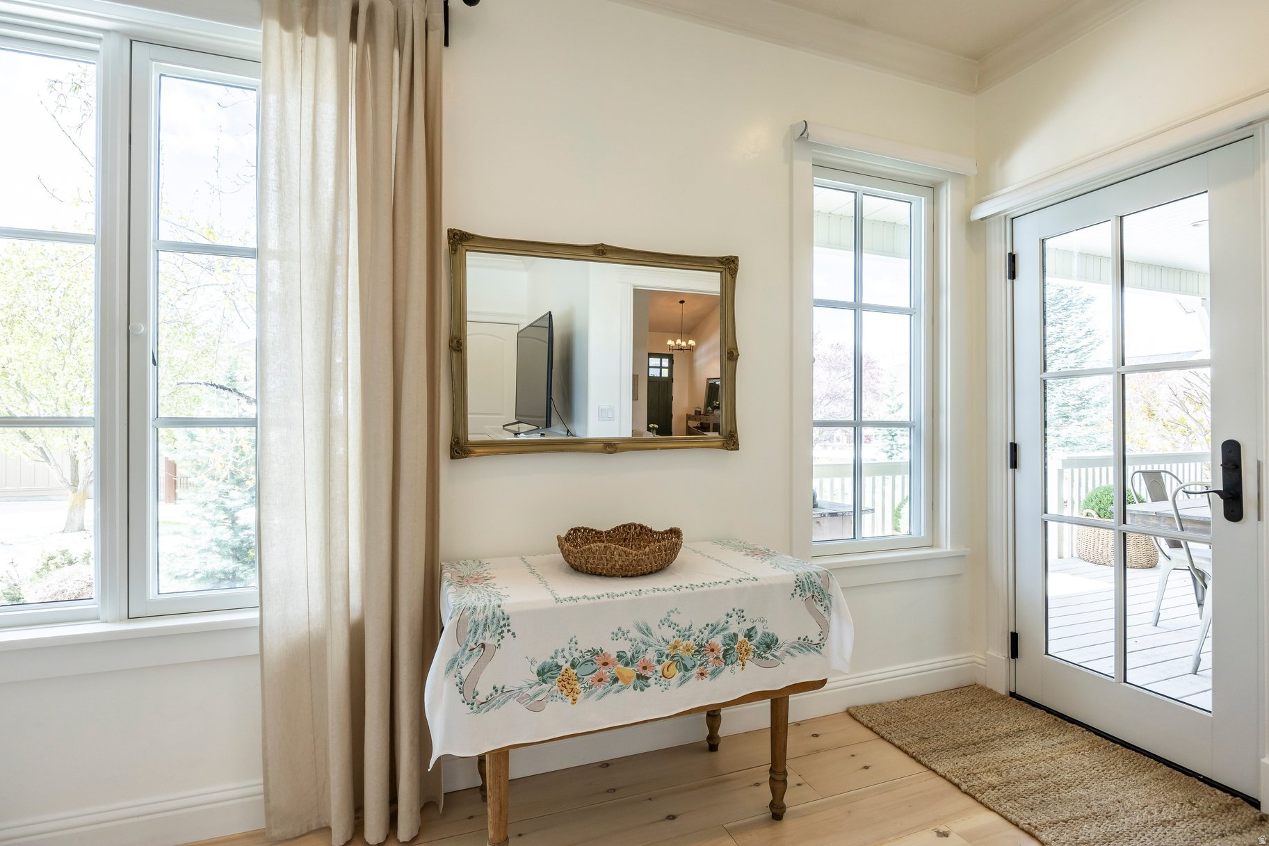 DUTCH FIELDS - Residential