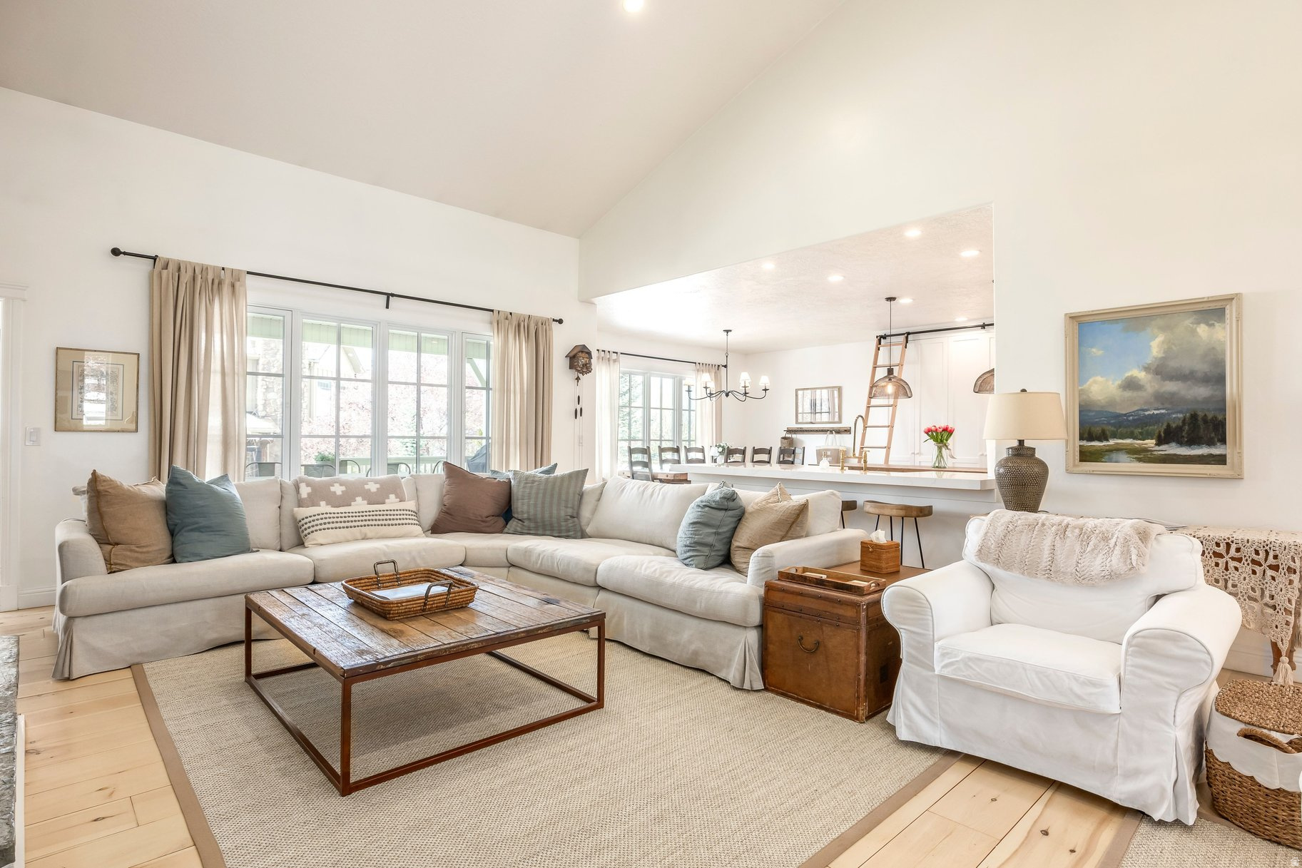 DUTCH FIELDS - Residential