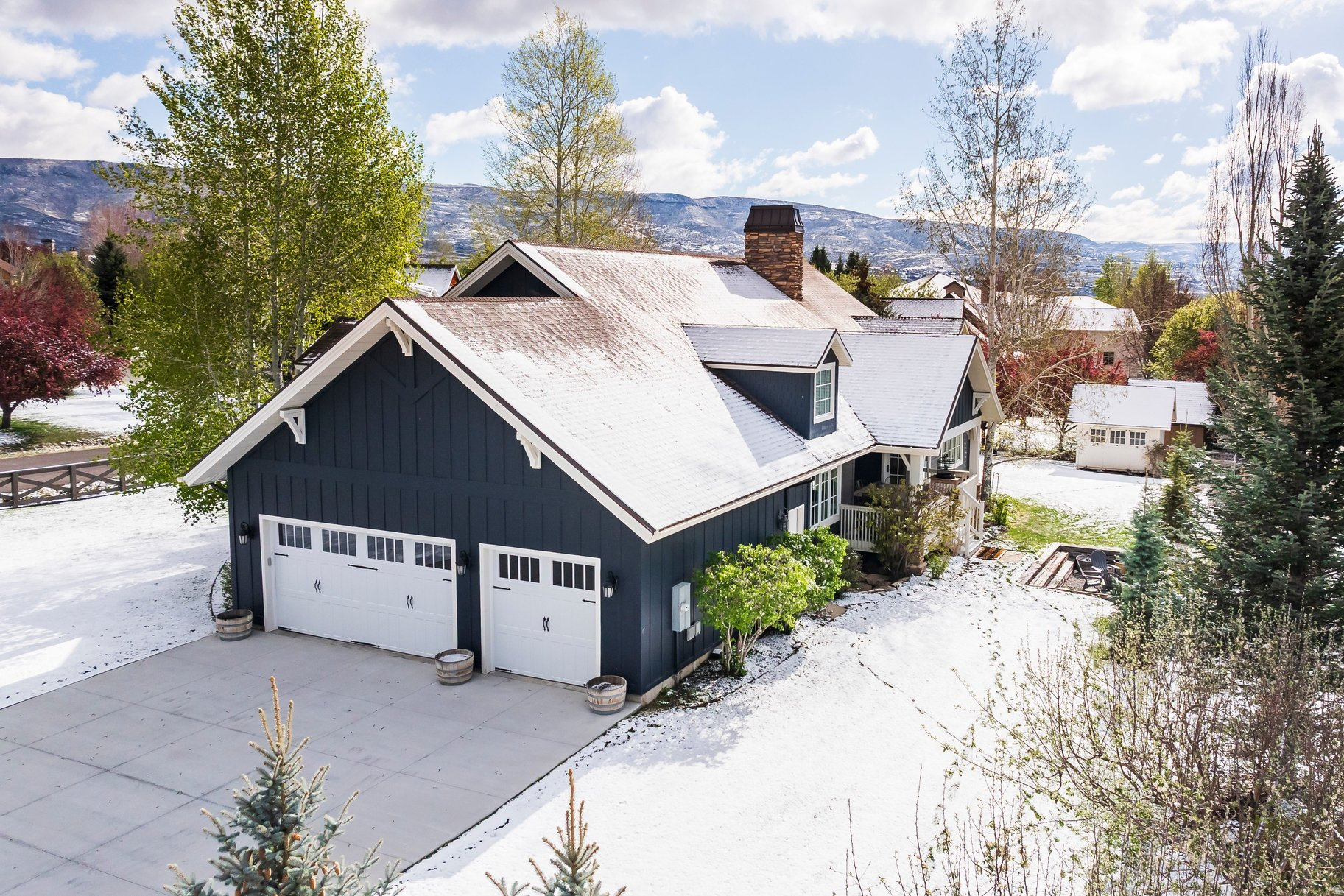 DUTCH FIELDS - Residential