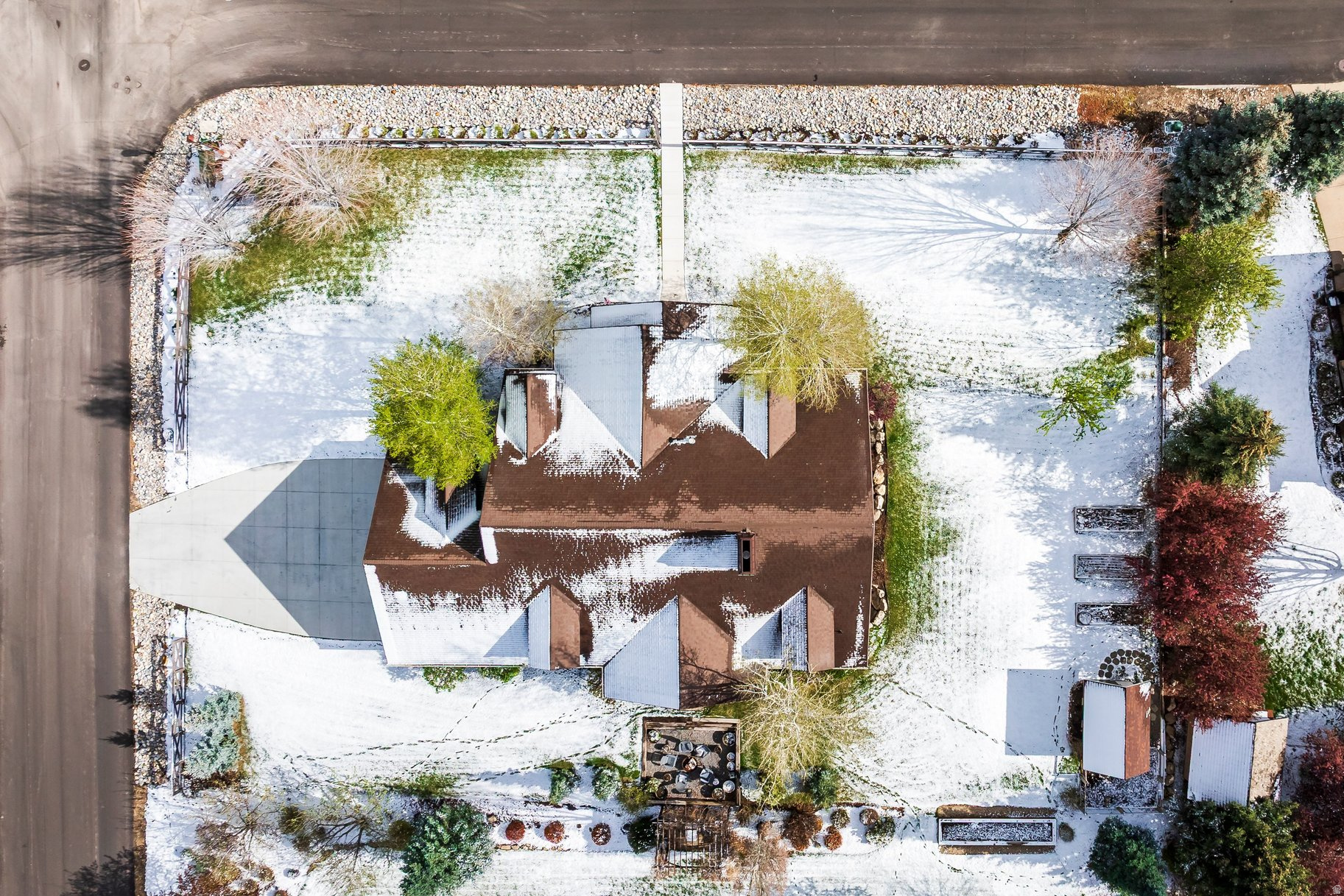 DUTCH FIELDS - Residential