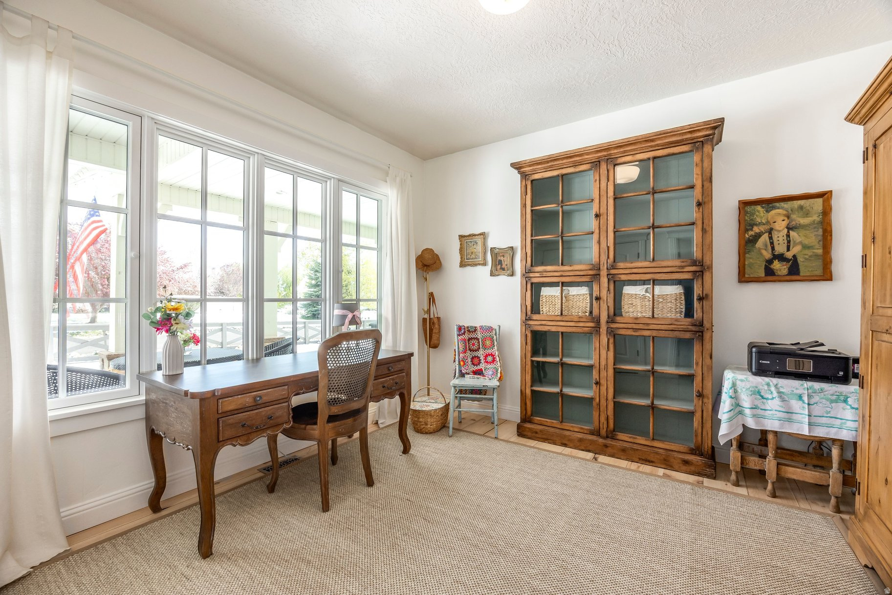 DUTCH FIELDS - Residential