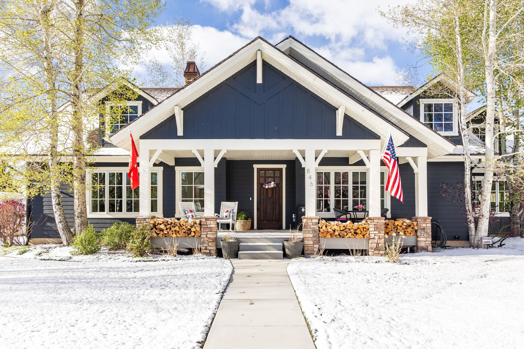 DUTCH FIELDS - Residential