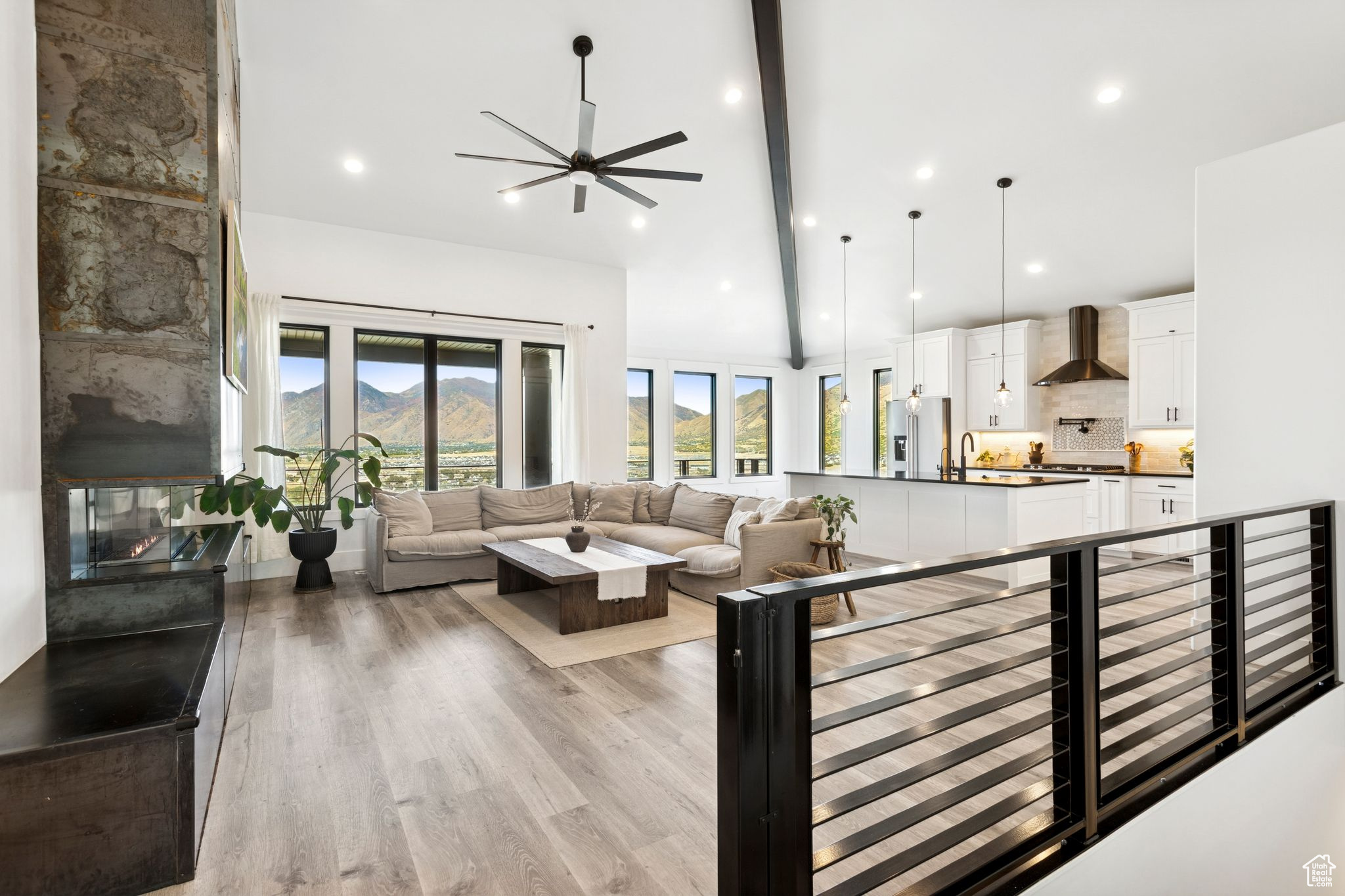 OAKRIDGE COVE - Residential