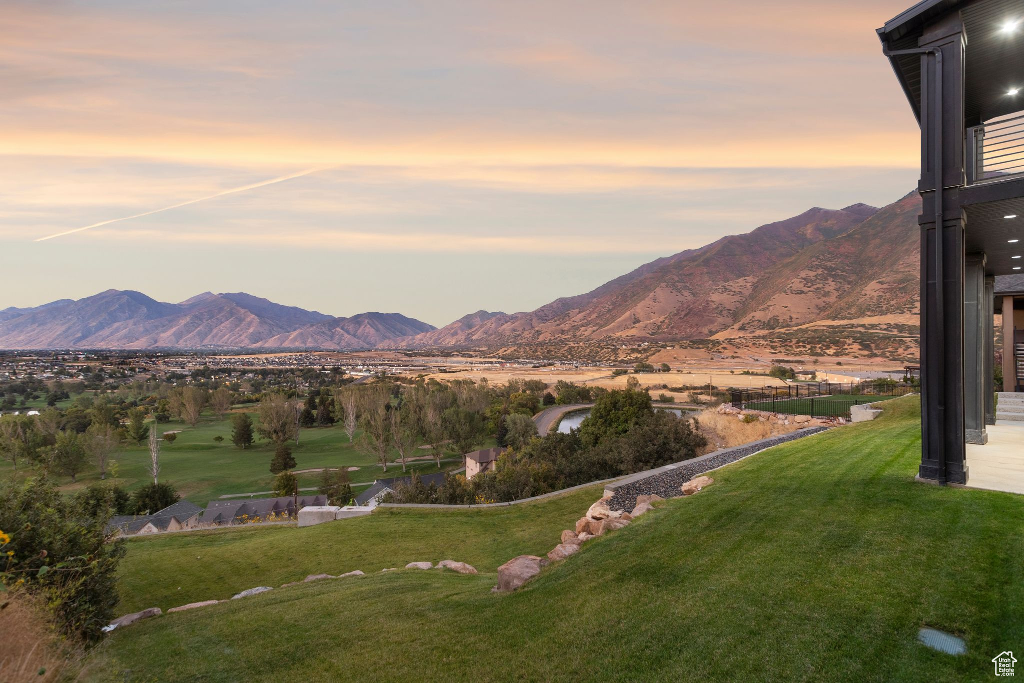 OAKRIDGE COVE - Residential