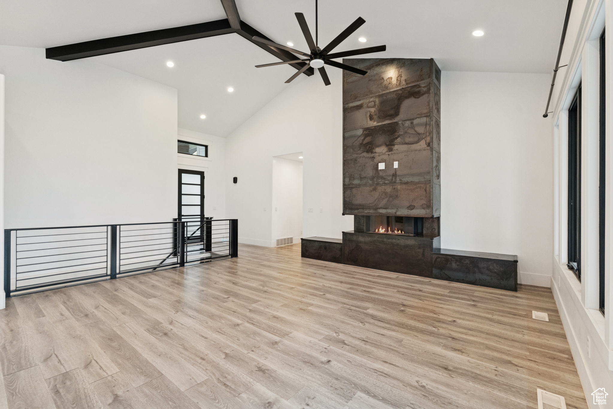 OAKRIDGE COVE - Residential