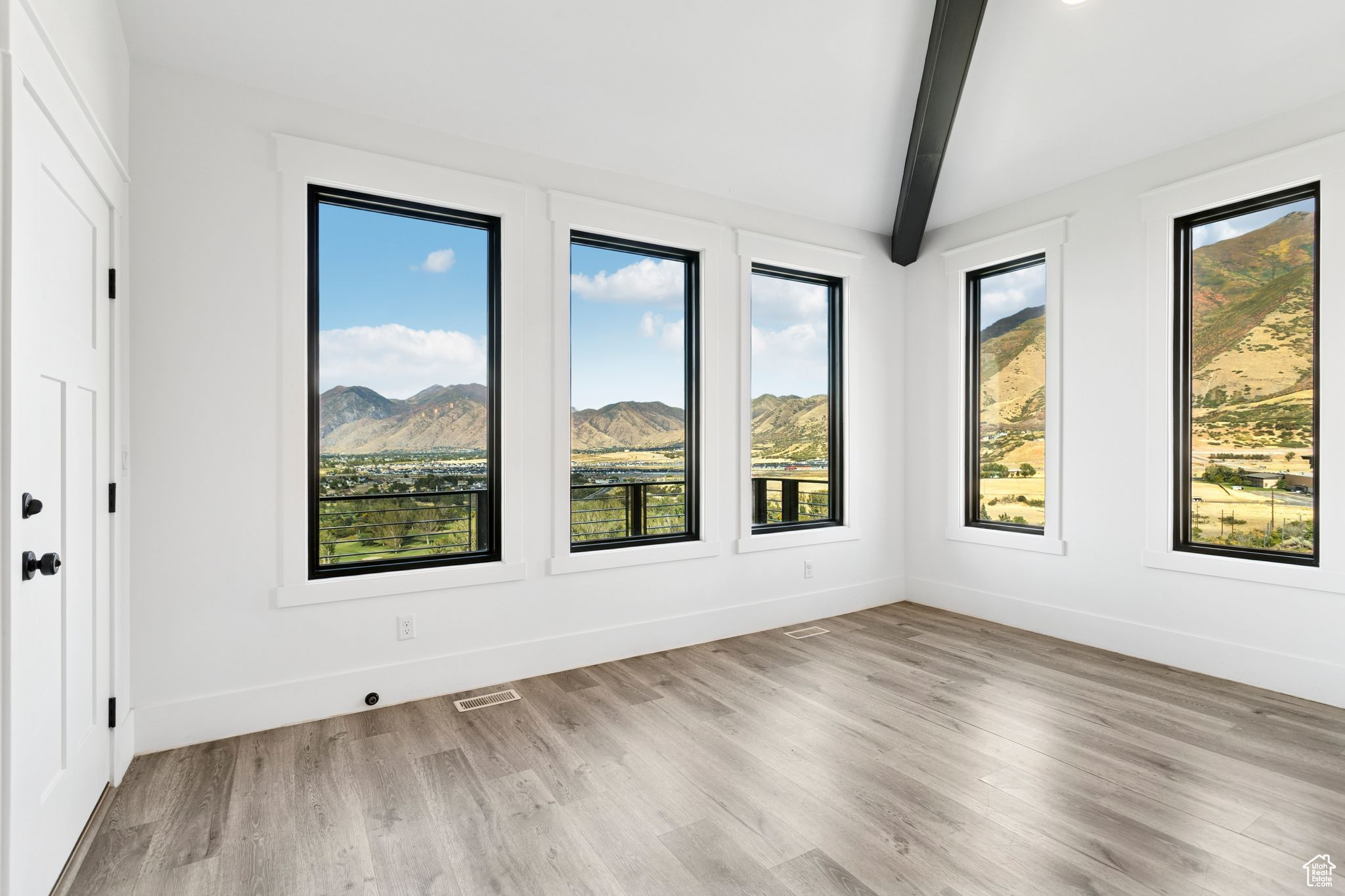 OAKRIDGE COVE - Residential