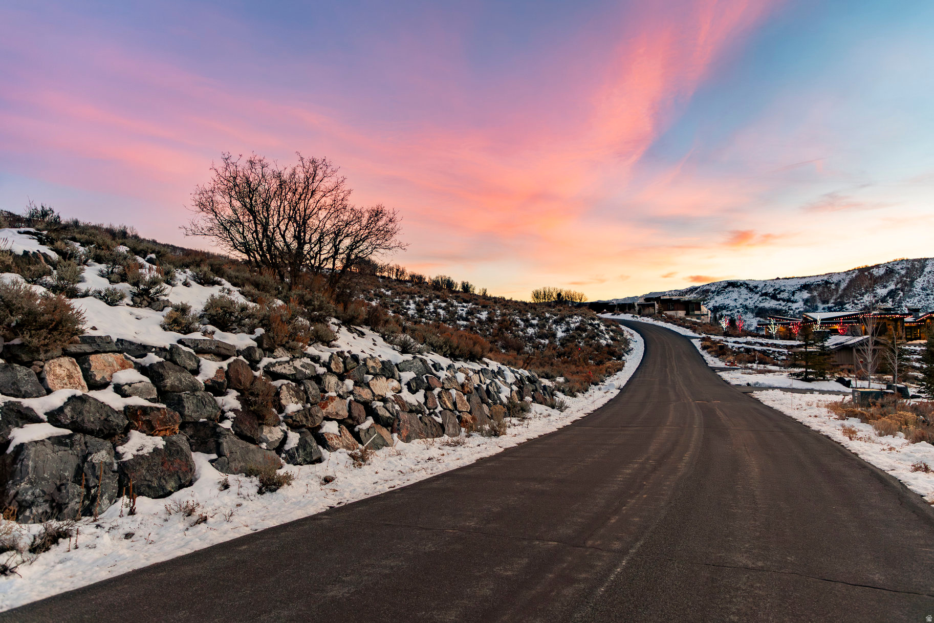 NORTHGATE CANYON - Land