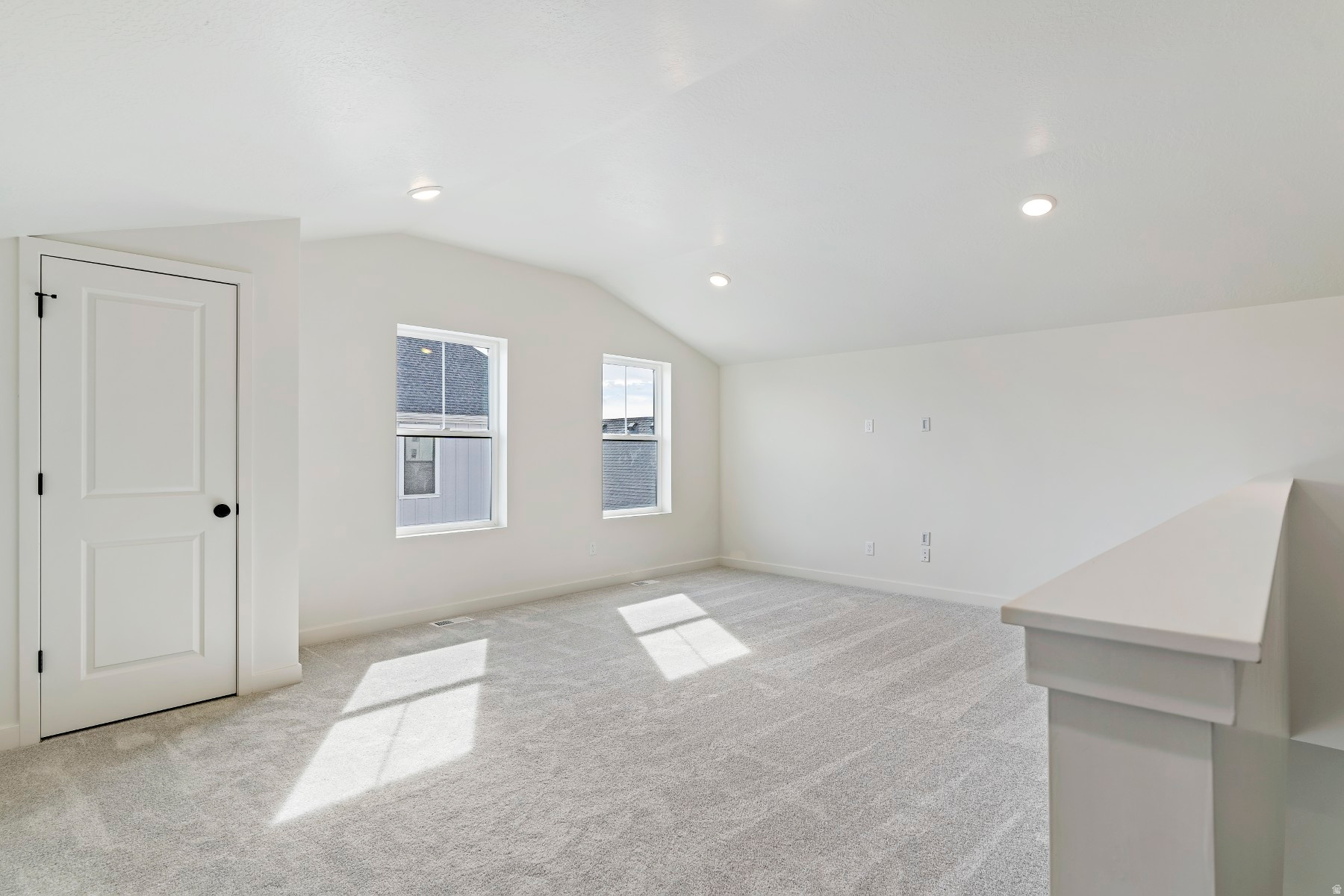 DAYBREAK - Residential