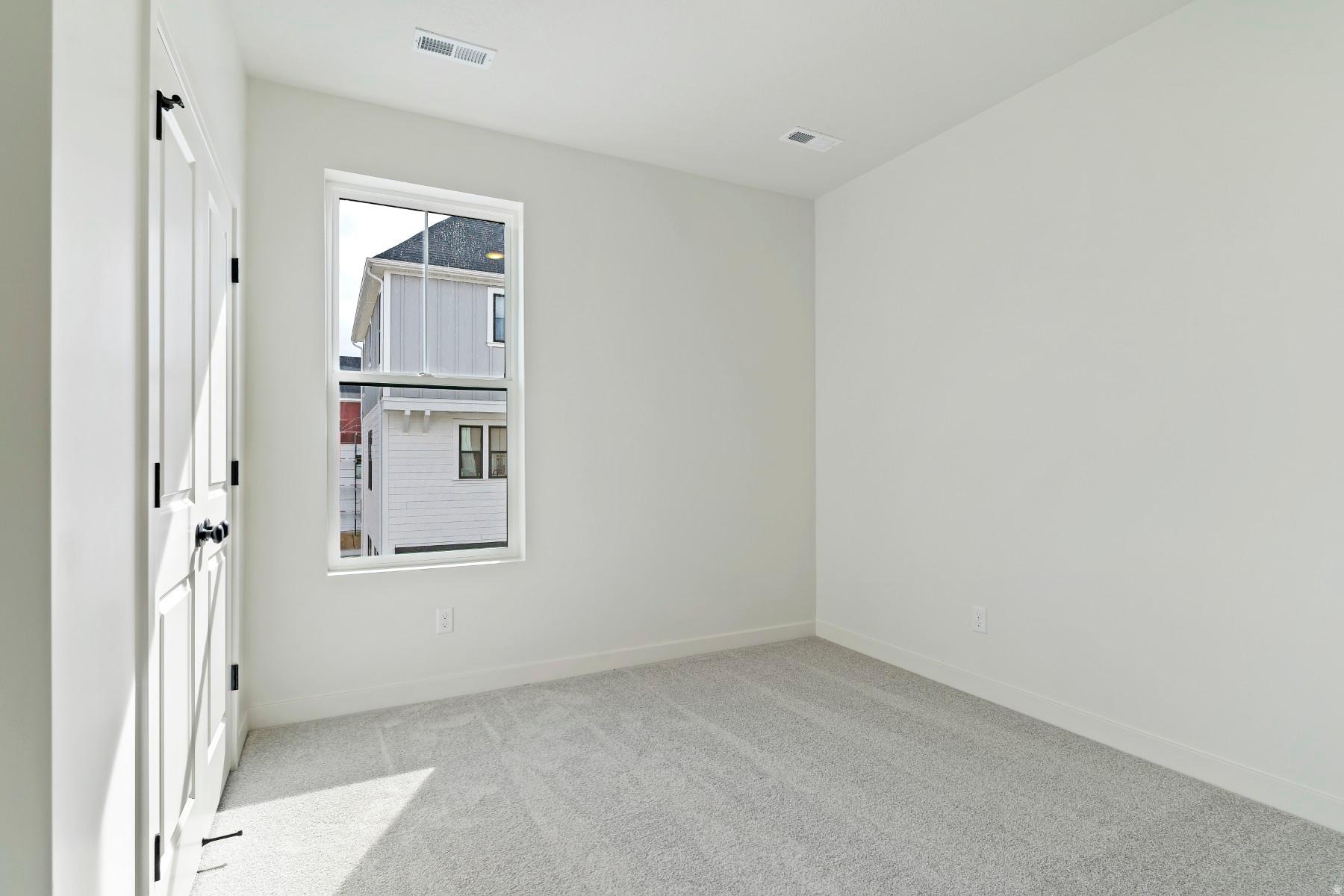 DAYBREAK - Residential