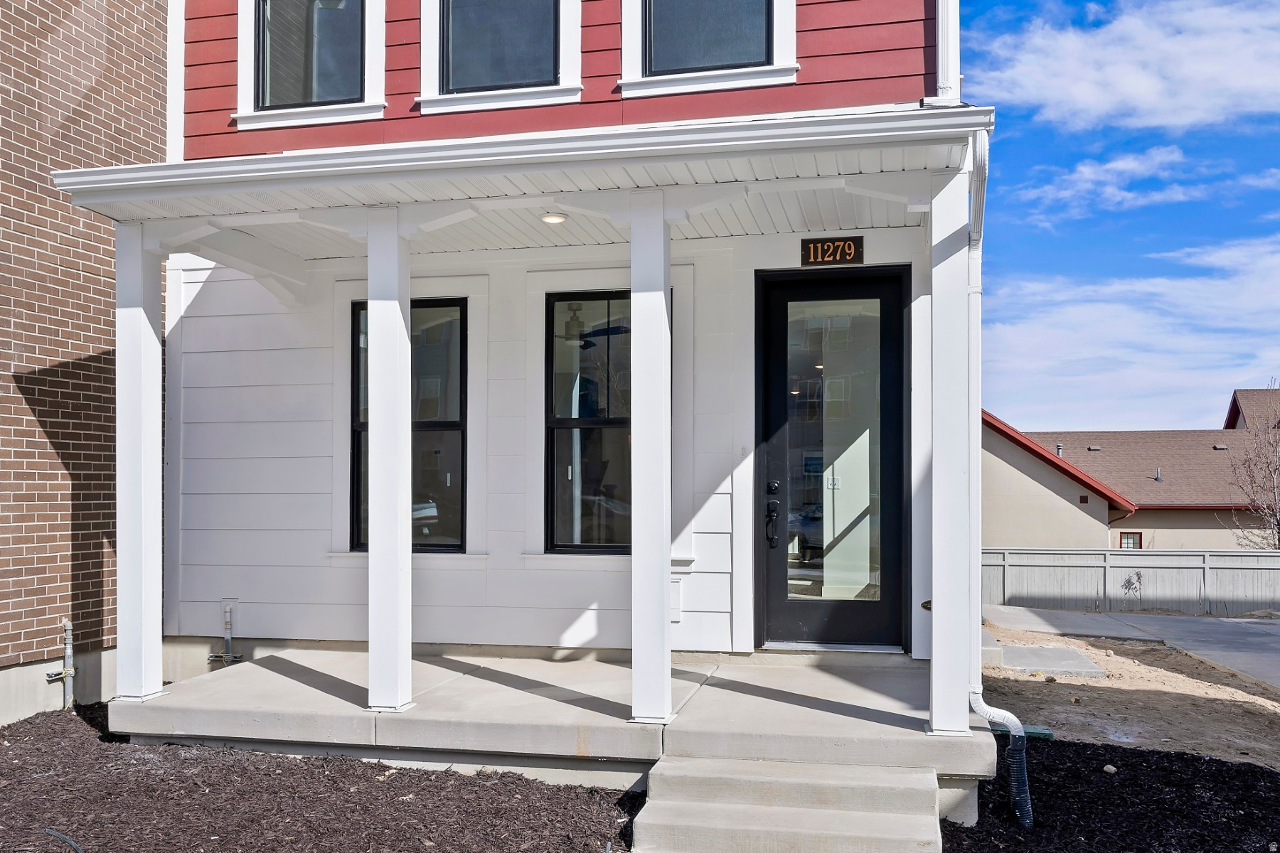 DAYBREAK - Residential