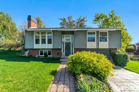 Tiny photo for 98 E 700 S, Farmington, UT 84025 (MLS # 2155862)