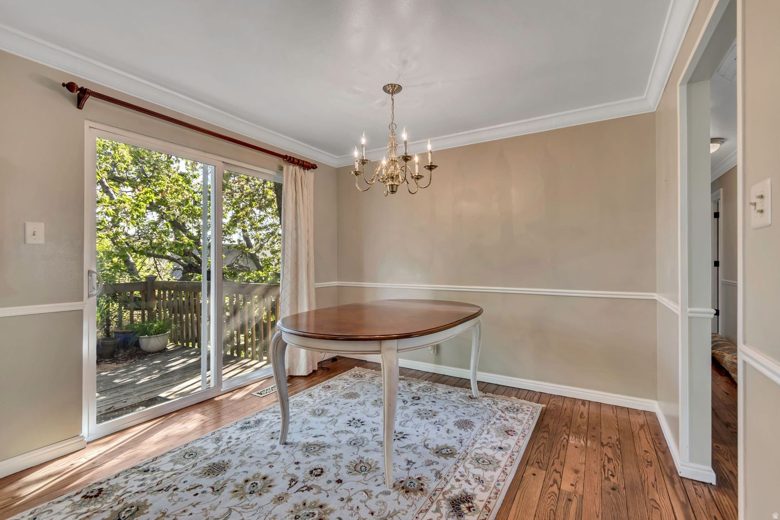 CONTINENTAL ESTATES - Residential