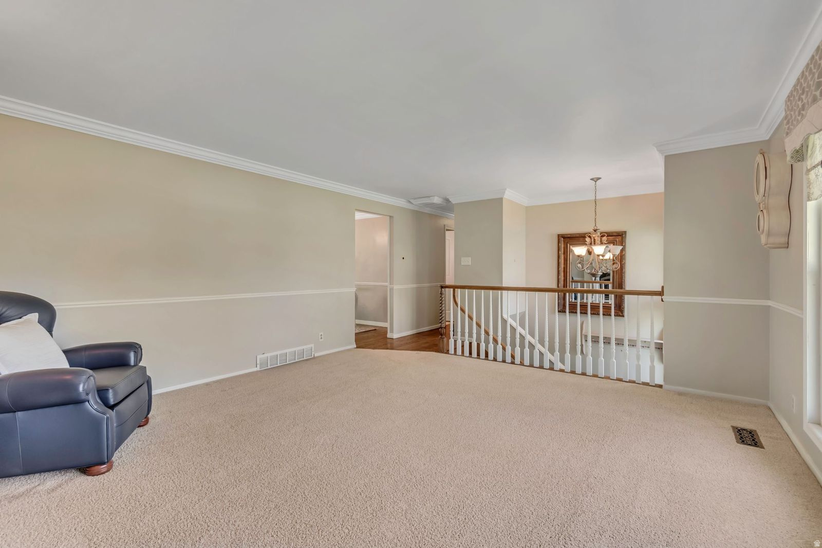 CONTINENTAL ESTATES - Residential