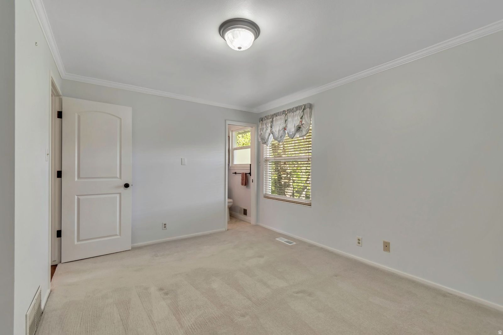 CONTINENTAL ESTATES - Residential