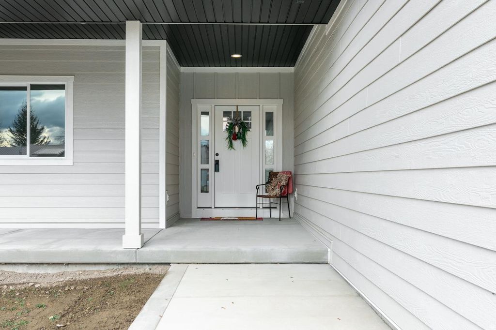 Photo of 209 E MAIN ST, Franklin, ID 83237 (MLS # 2120580)