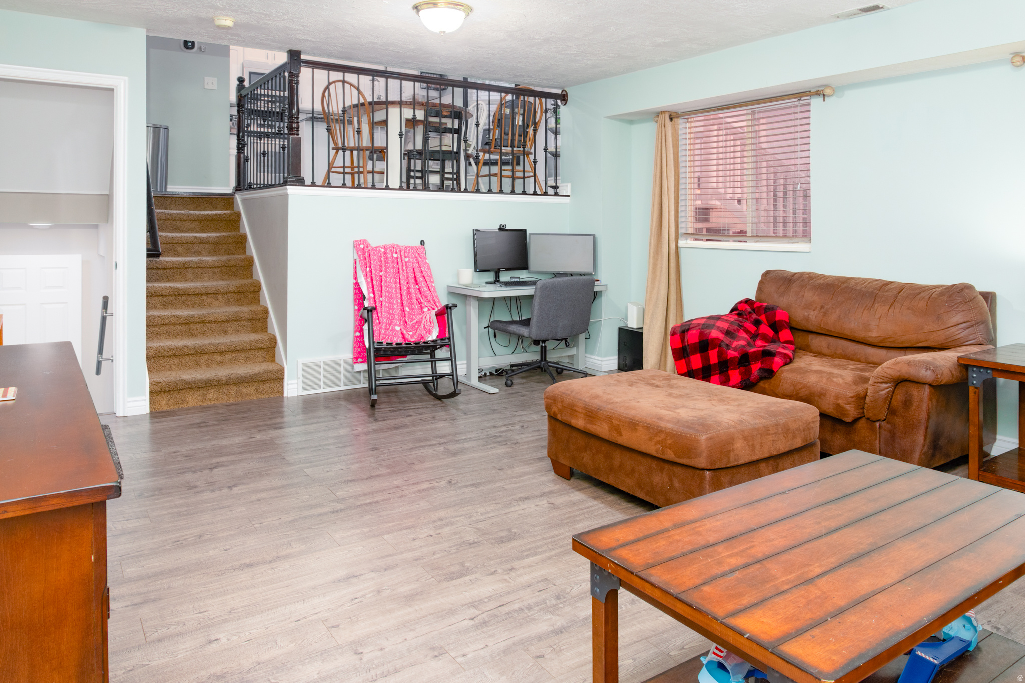 CHELSIE PARK - Residential