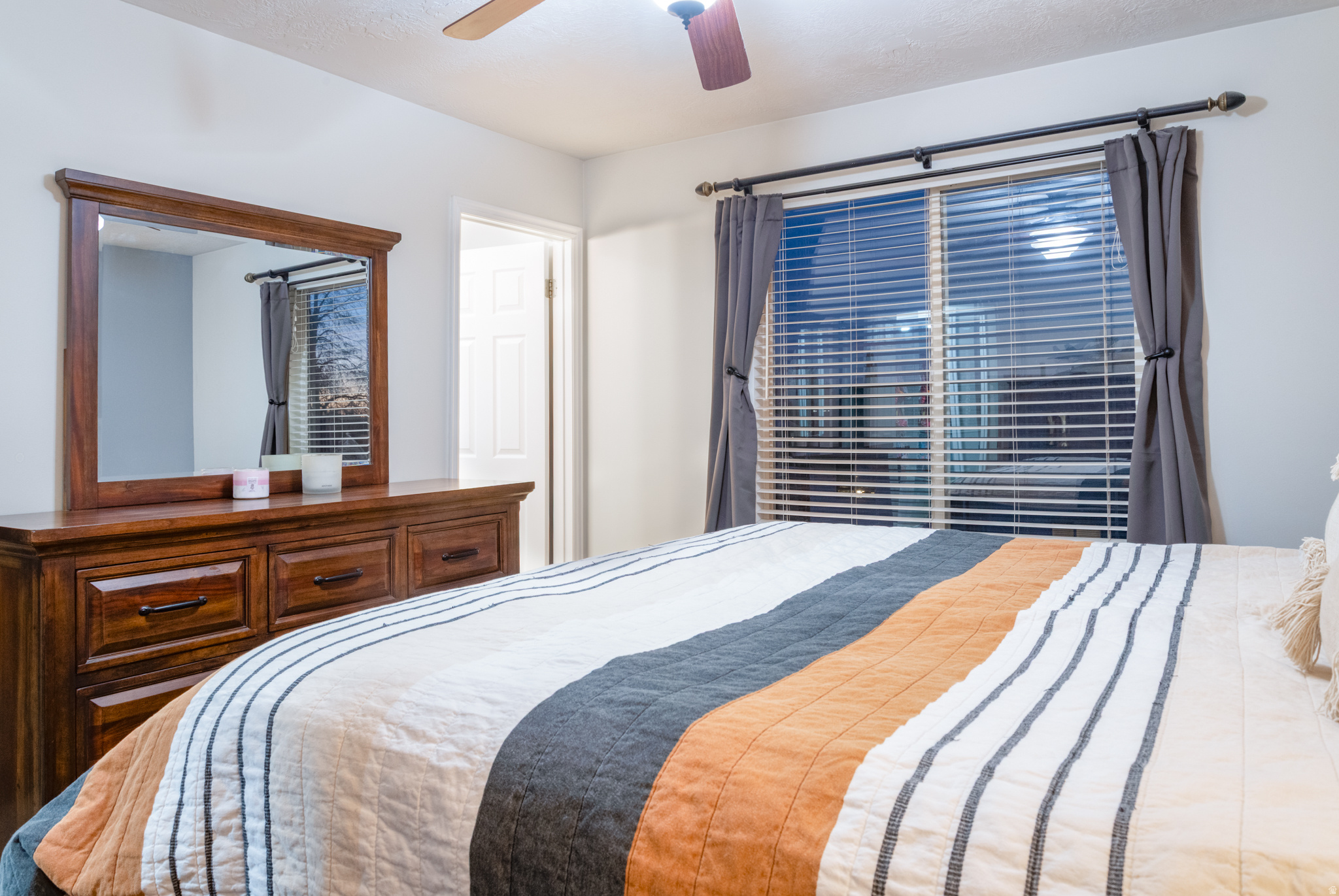 CHELSIE PARK - Residential