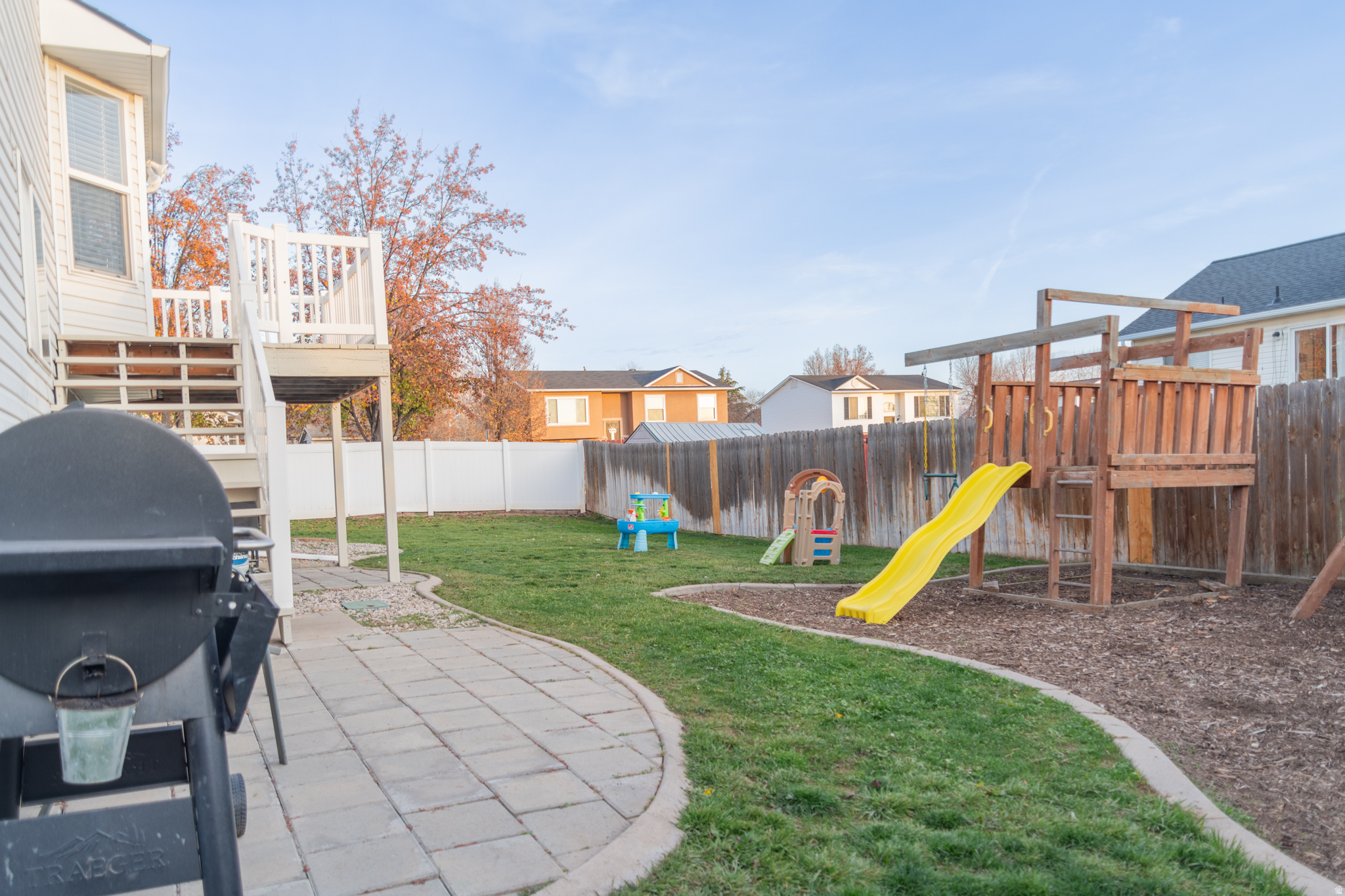 CHELSIE PARK - Residential