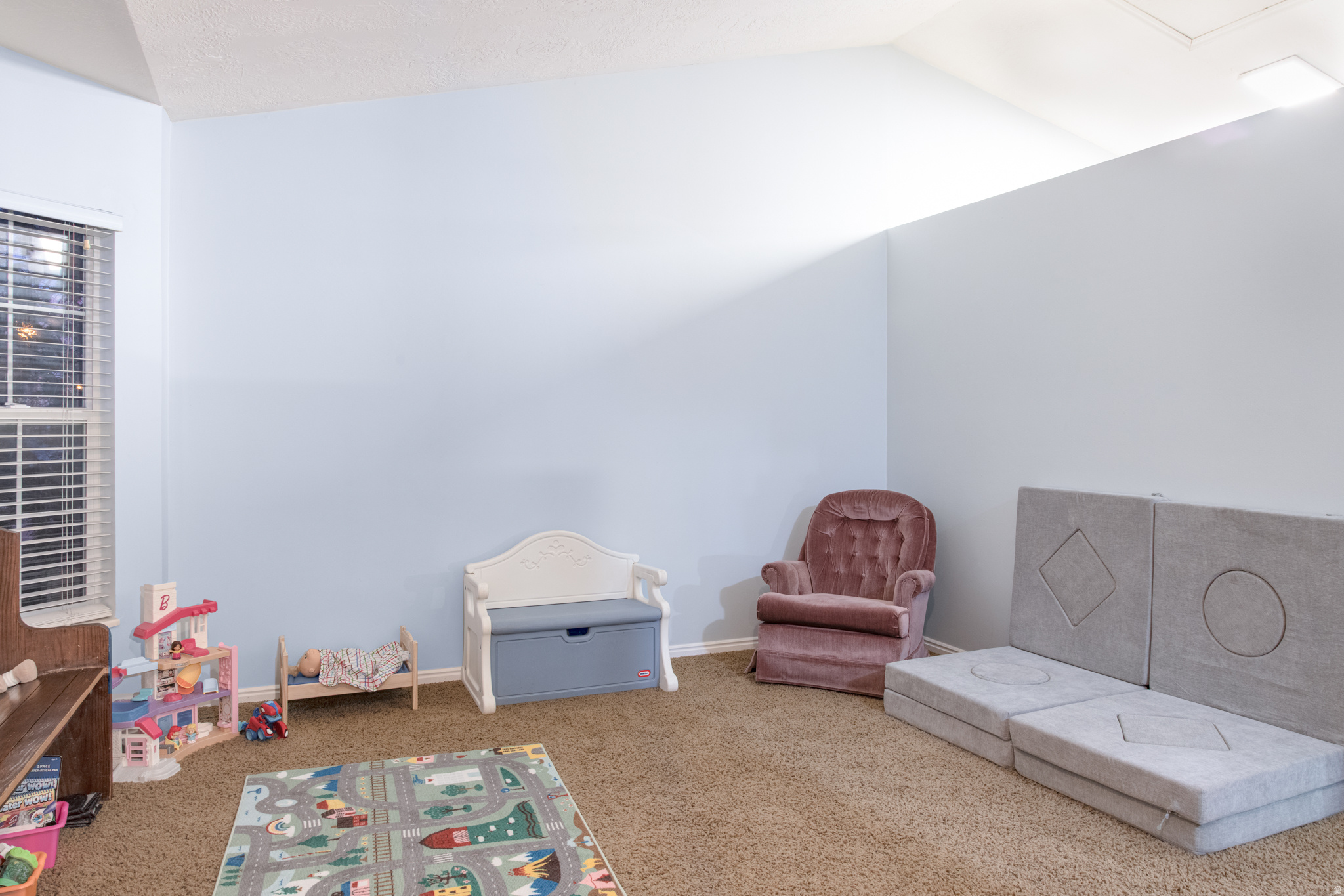 CHELSIE PARK - Residential