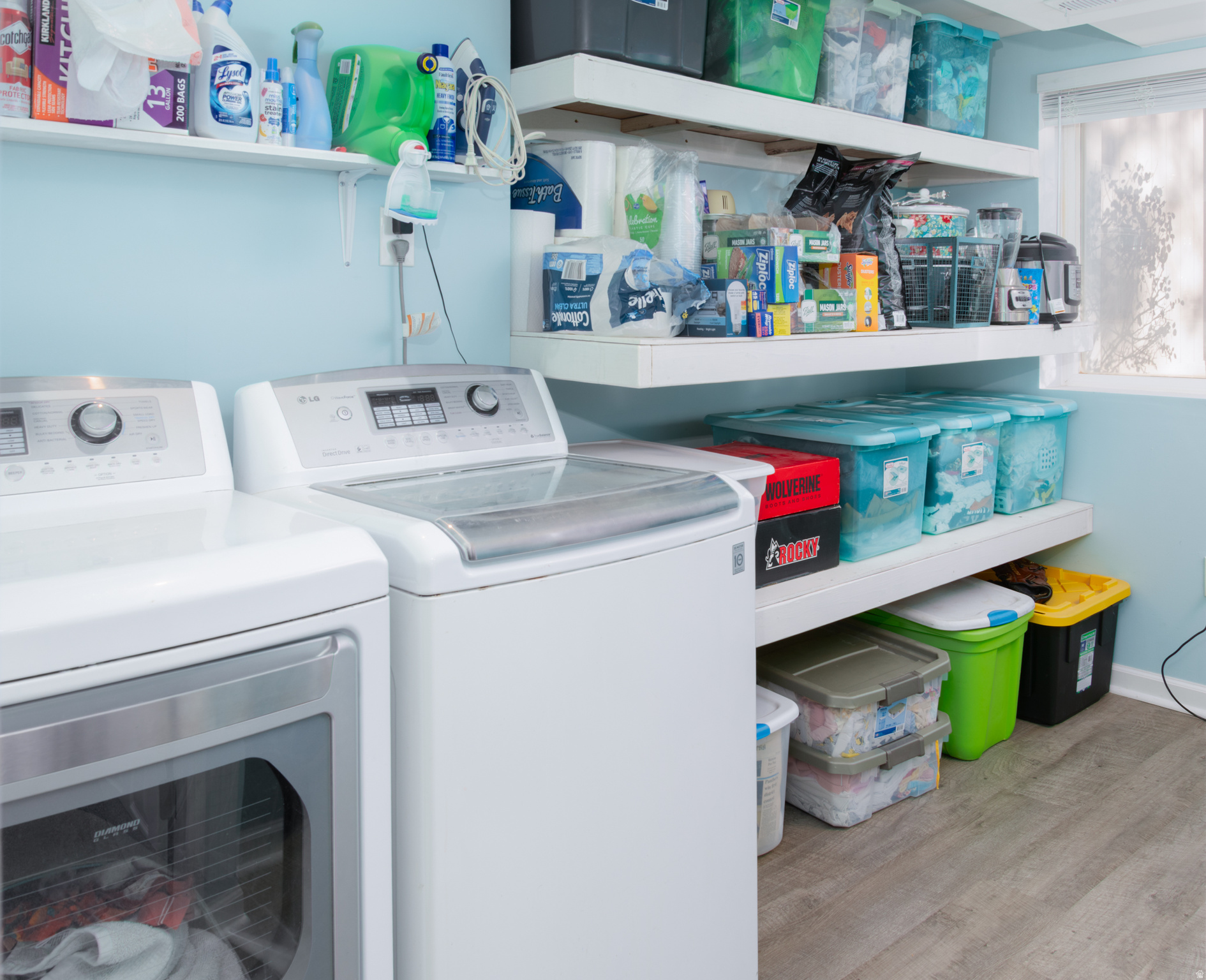 CHELSIE PARK - Residential