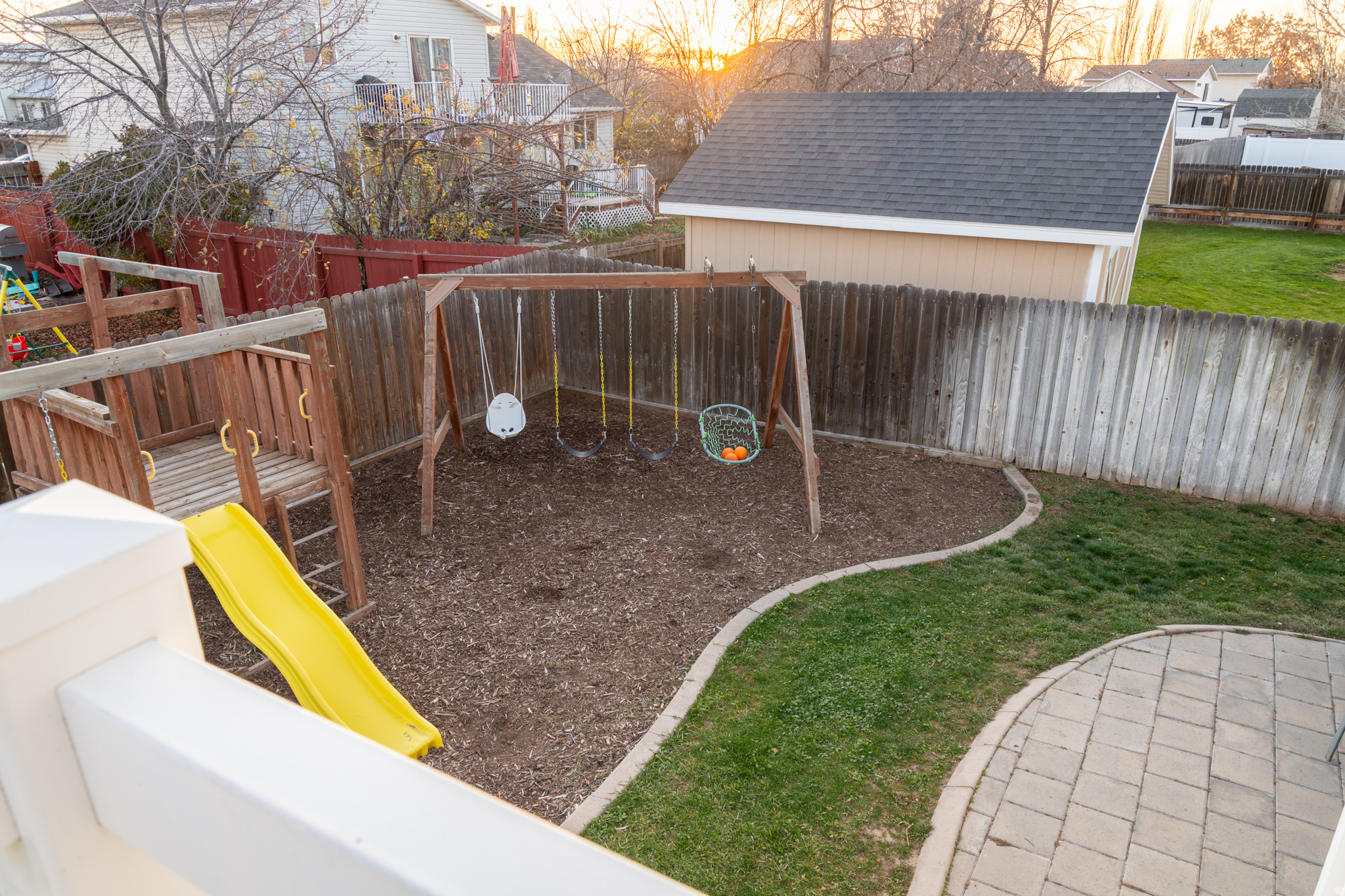 CHELSIE PARK - Residential