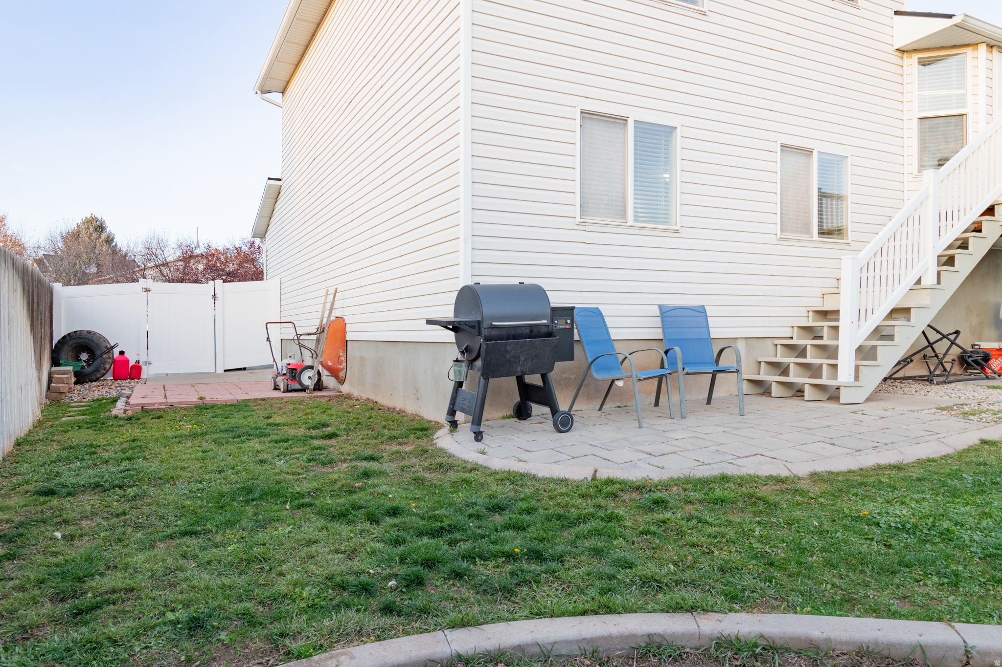 CHELSIE PARK - Residential