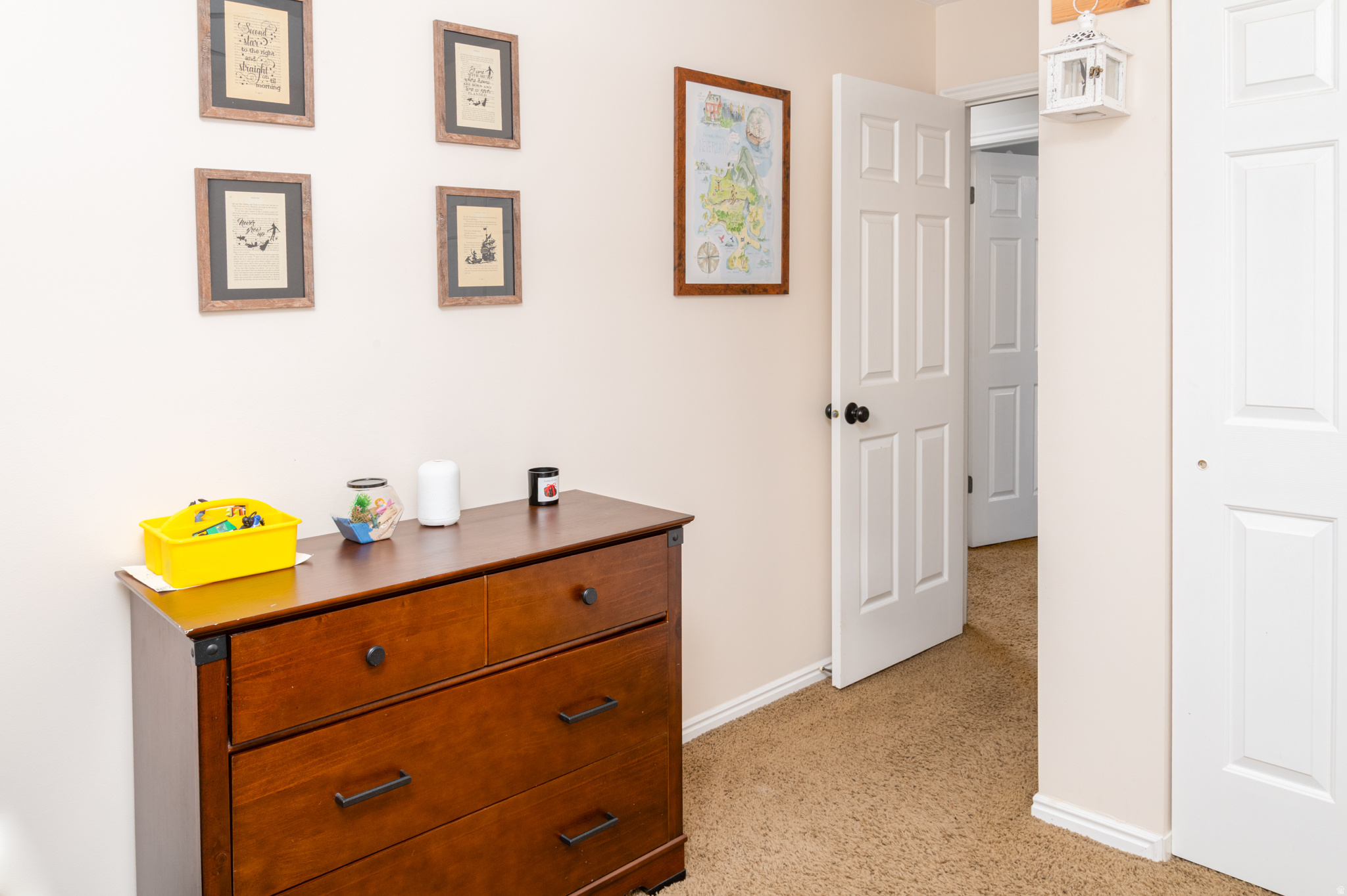 CHELSIE PARK - Residential