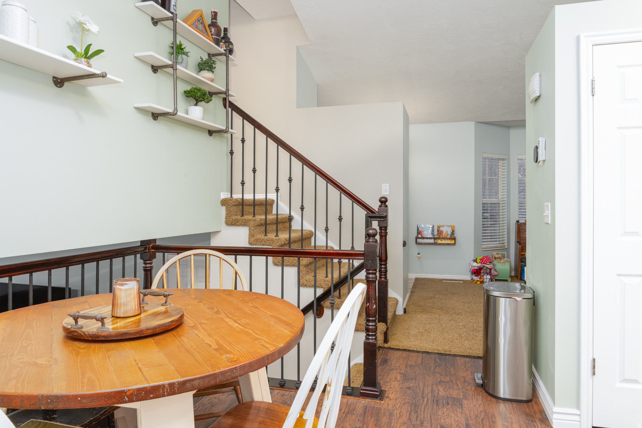 CHELSIE PARK - Residential