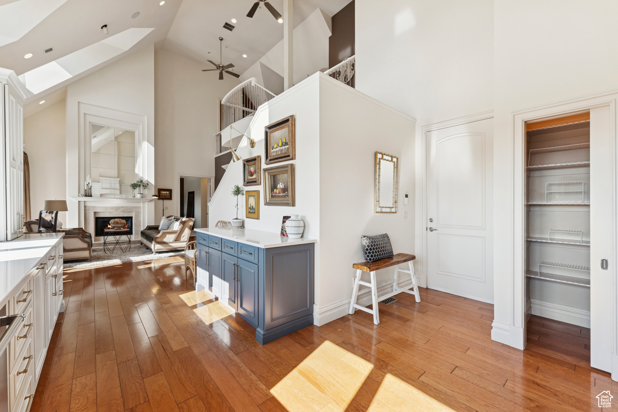 ALMOND STREET - Residential