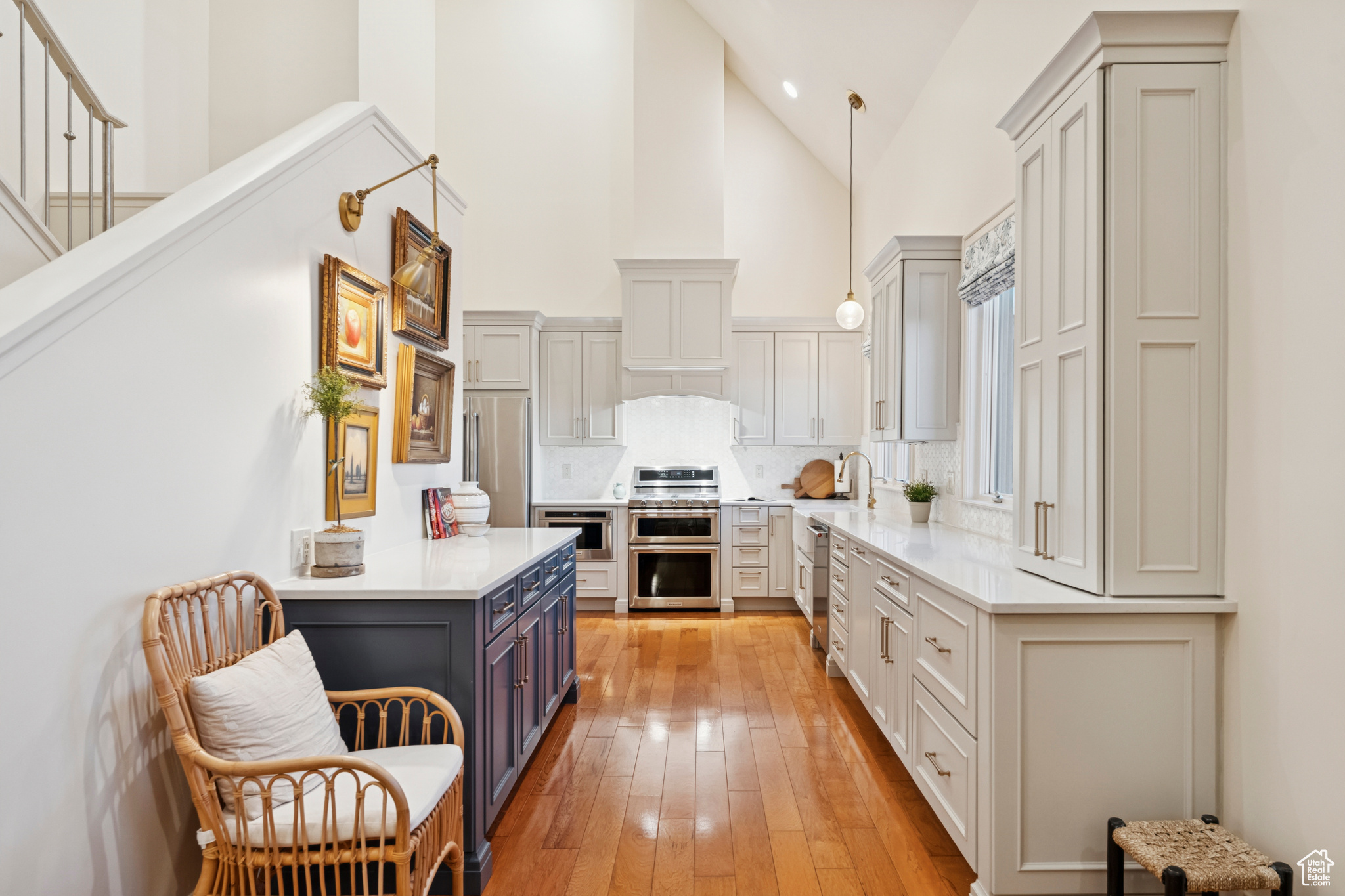 ALMOND STREET - Residential