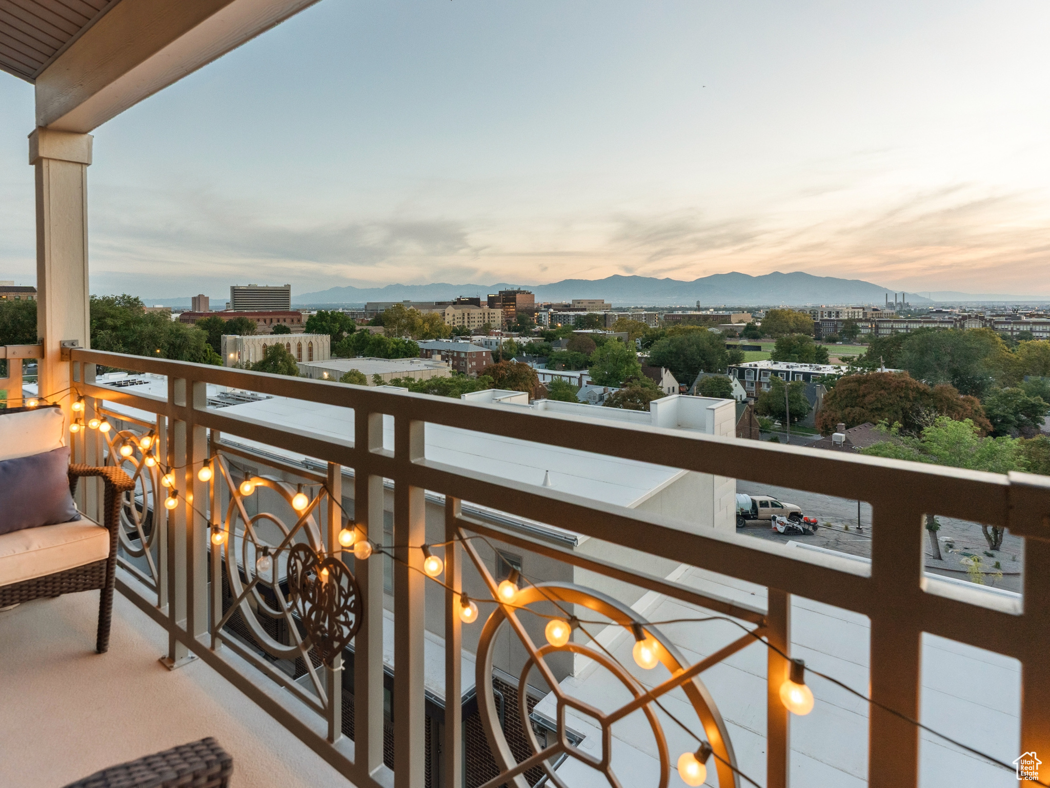 ALMOND STREET - Residential