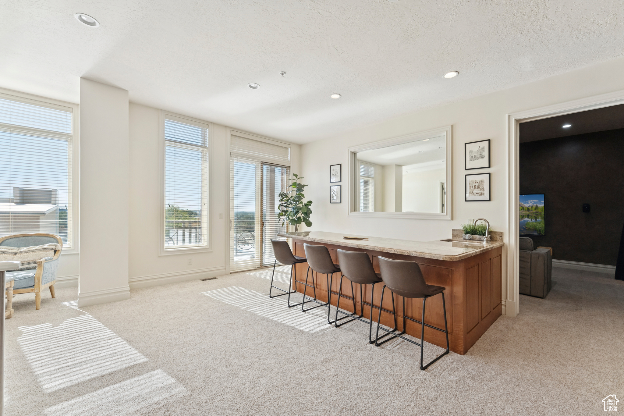ALMOND STREET - Residential