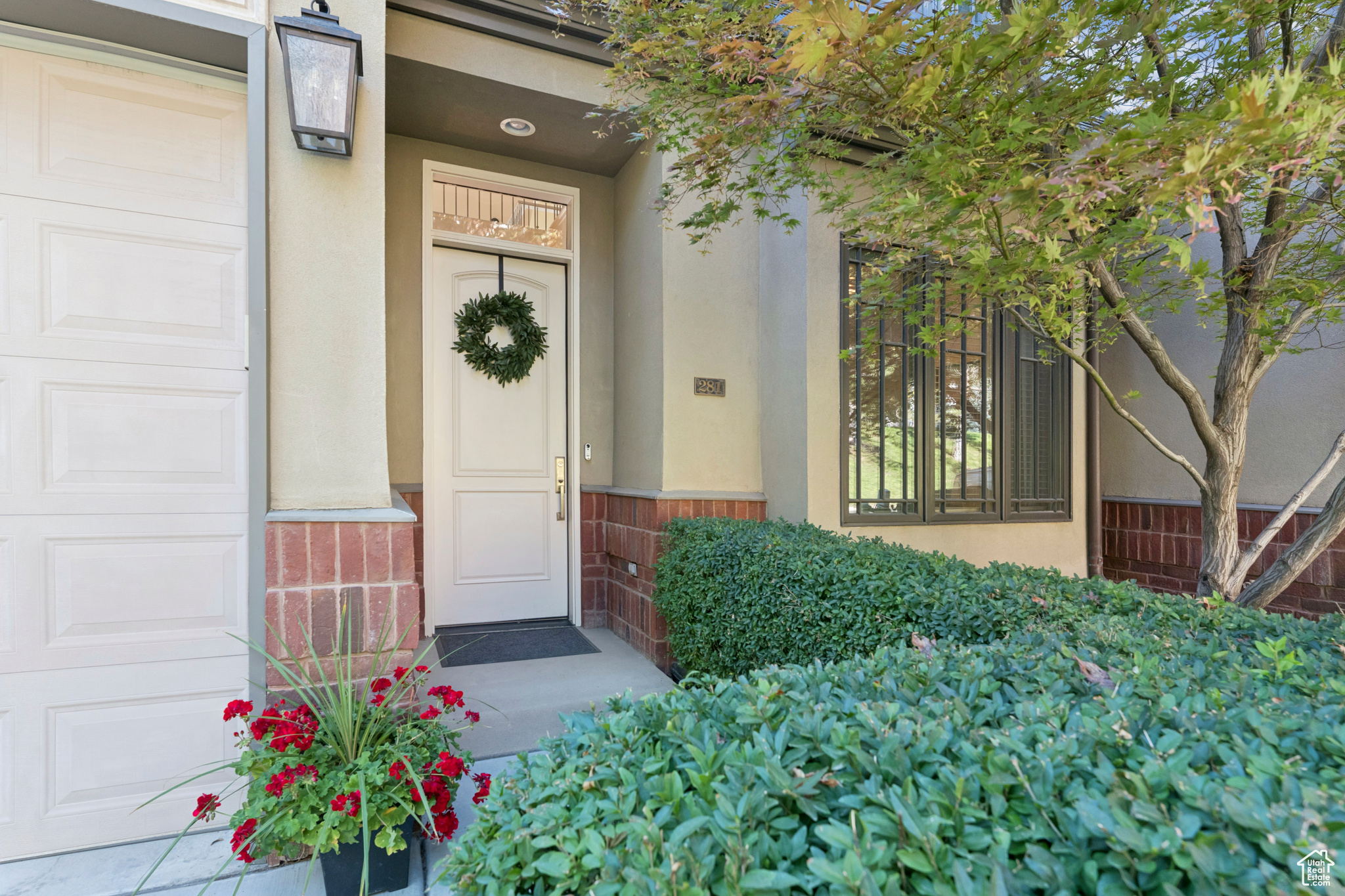 ALMOND STREET - Residential