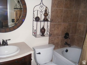 RIVERTON VILLAGE - Residential