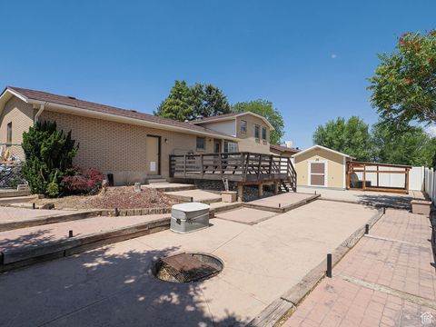 Tiny photo for 2333 W LEDGEWOOD DR, Taylorsville, UT 84129 (MLS # 2095024)