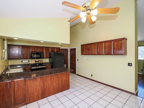 Tiny photo for 2333 W LEDGEWOOD DR, Taylorsville, UT 84129 (MLS # 2095024)