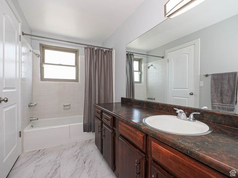 Tiny photo for 2333 W LEDGEWOOD DR, Taylorsville, UT 84129 (MLS # 2095024)