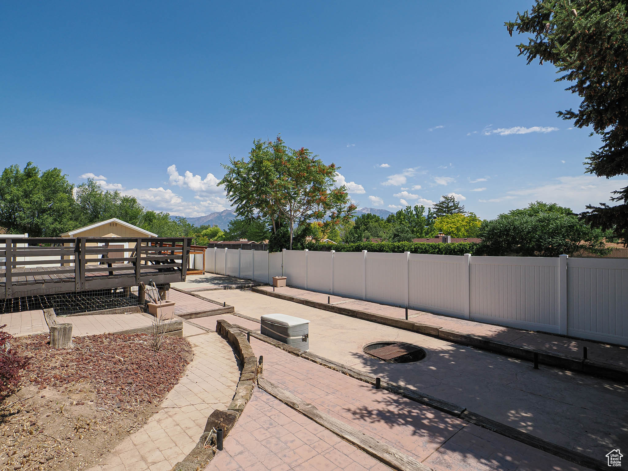 SUMMERWOOD - Residential