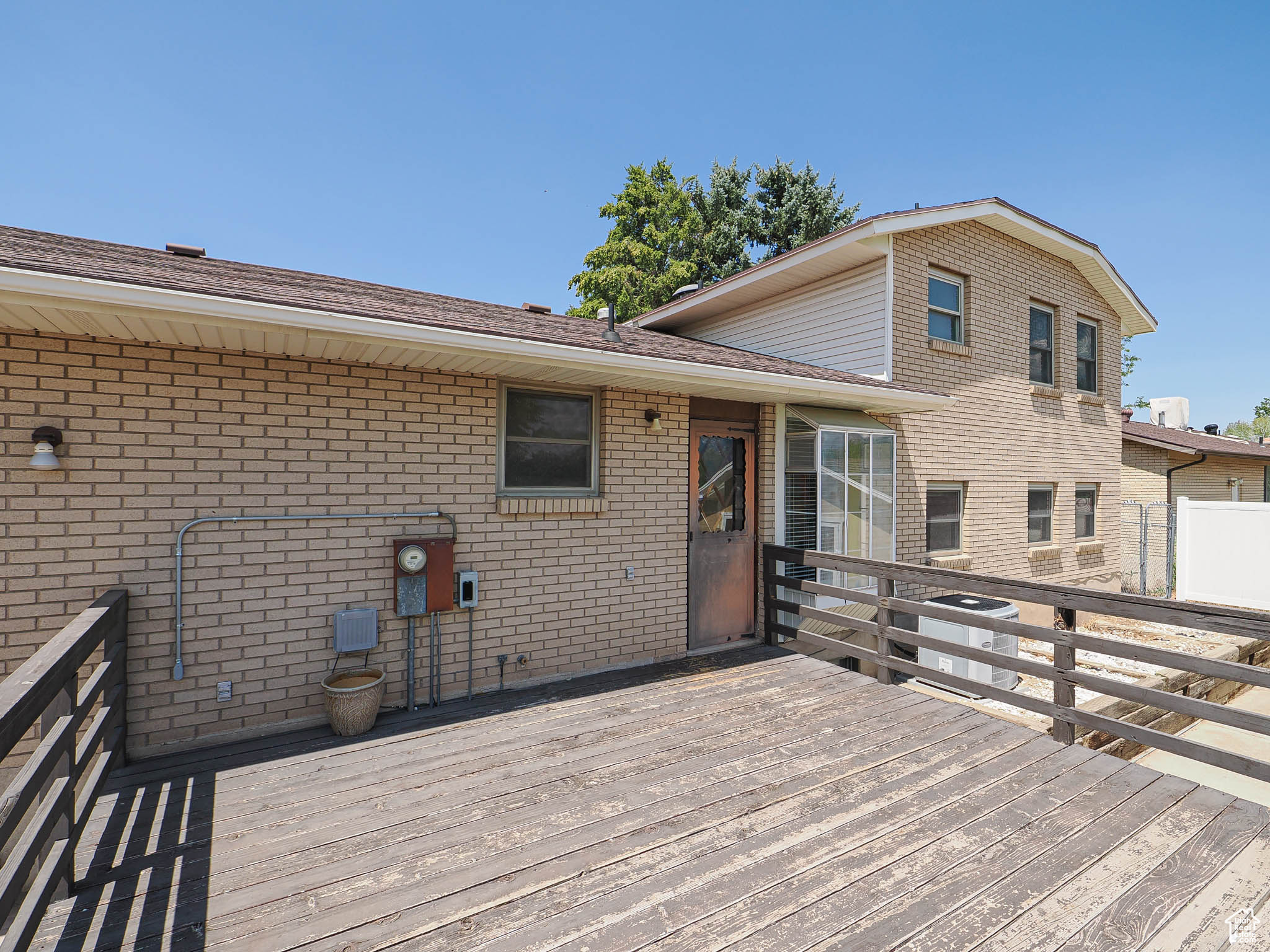 SUMMERWOOD - Residential