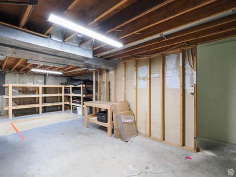 Tiny photo for 2333 W LEDGEWOOD DR, Taylorsville, UT 84129 (MLS # 2095024)