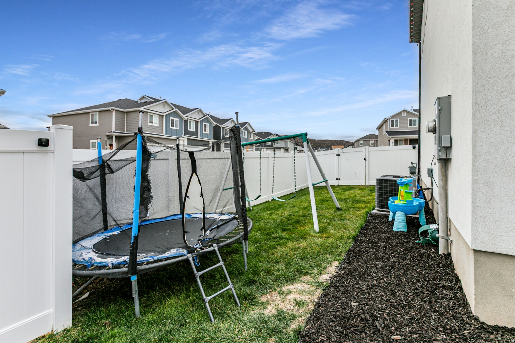 SILVERLAKE - Residential