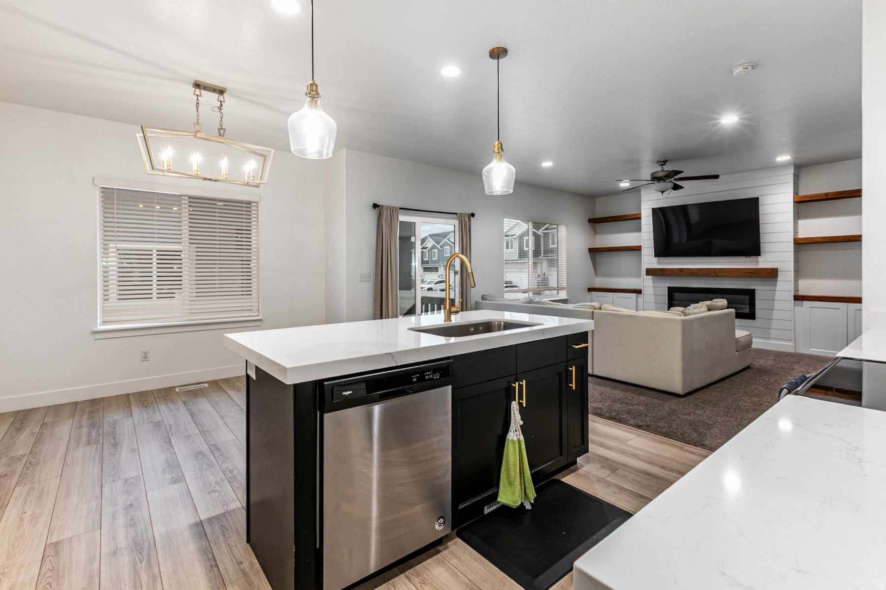 SILVERLAKE - Residential