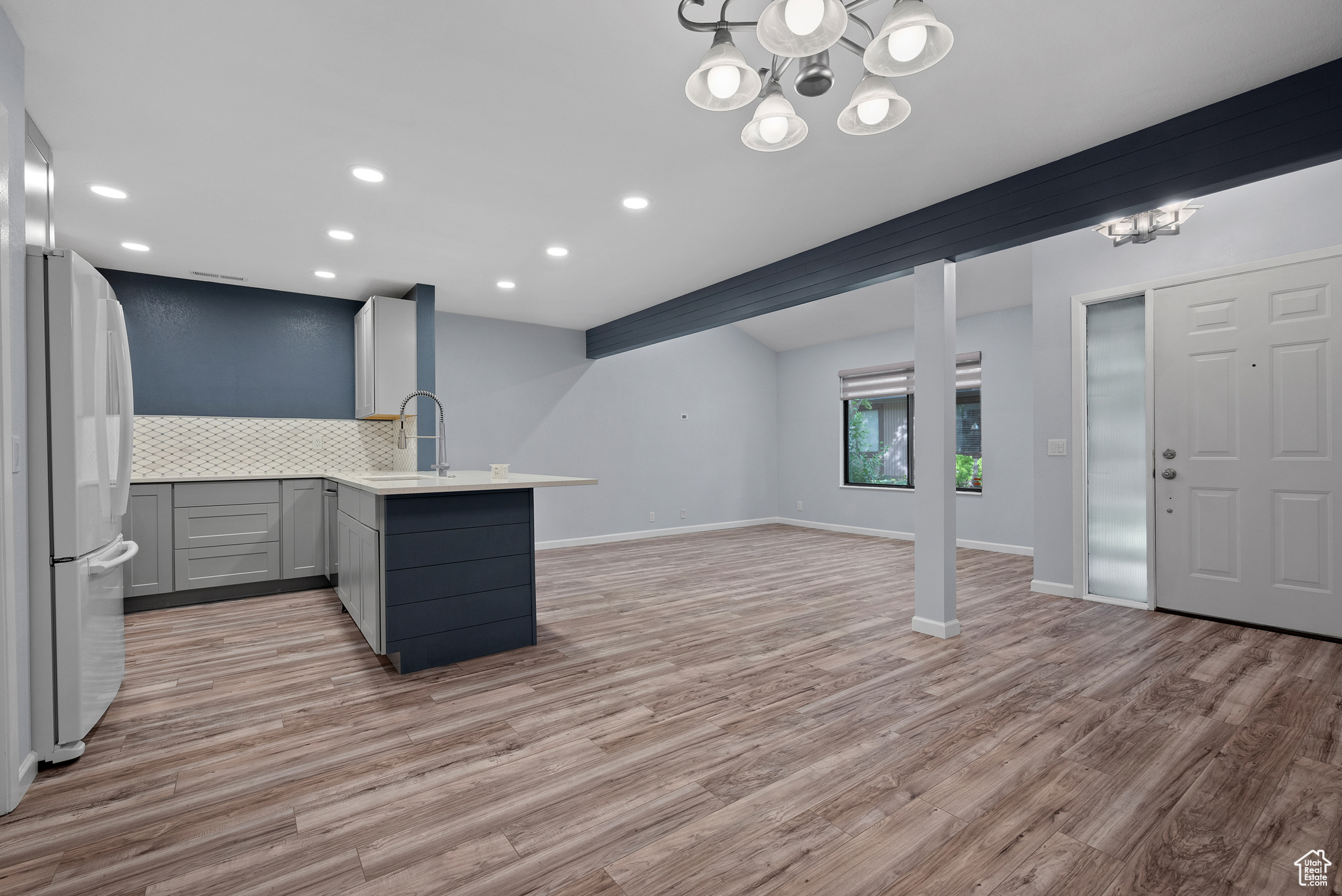 FAIRMEADOWS  CONDM - Residential